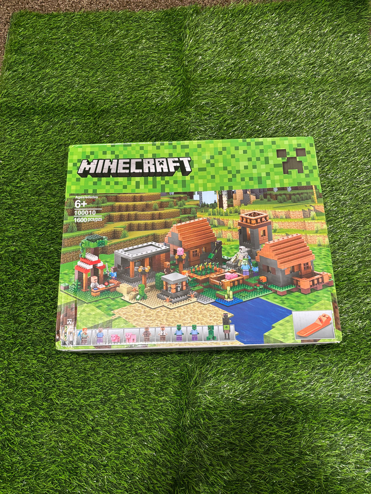LEGO Minecraft The Village