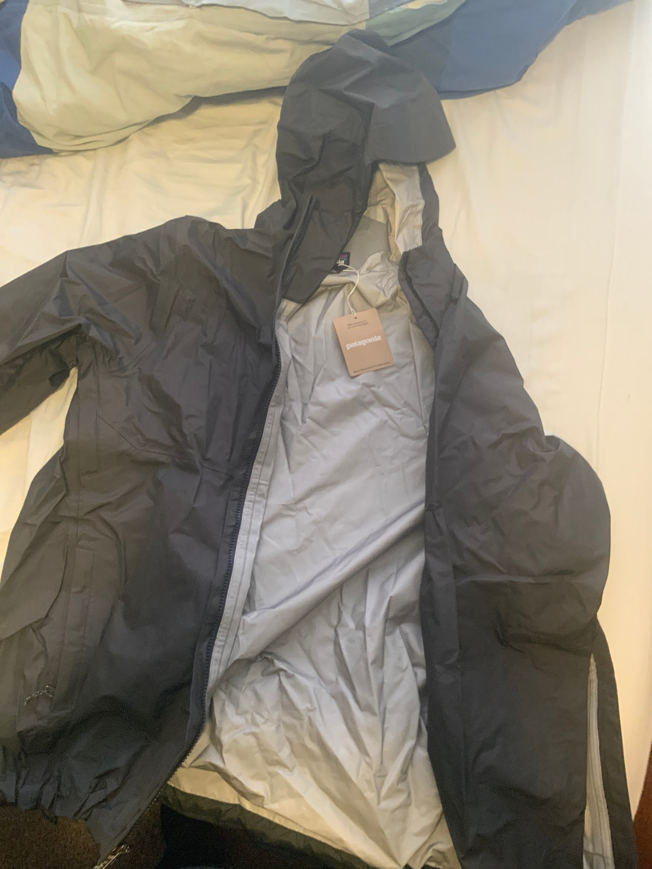 Patagonia men’s Torrentshell 3L Jacket large