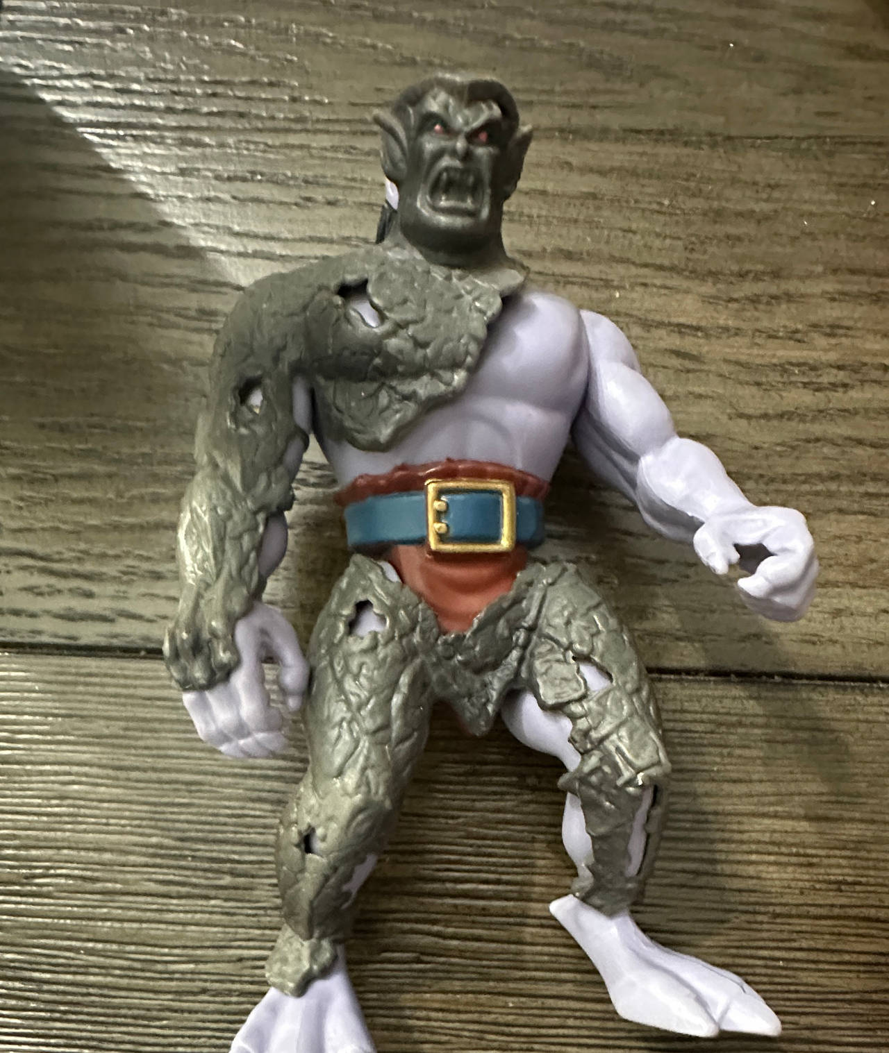 Kenner Gargoyles Stone Armor Goliath Action Figure