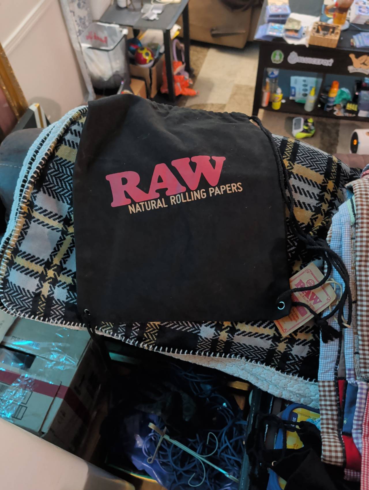 RAW Natural Rolling Papers Drawstring Bag