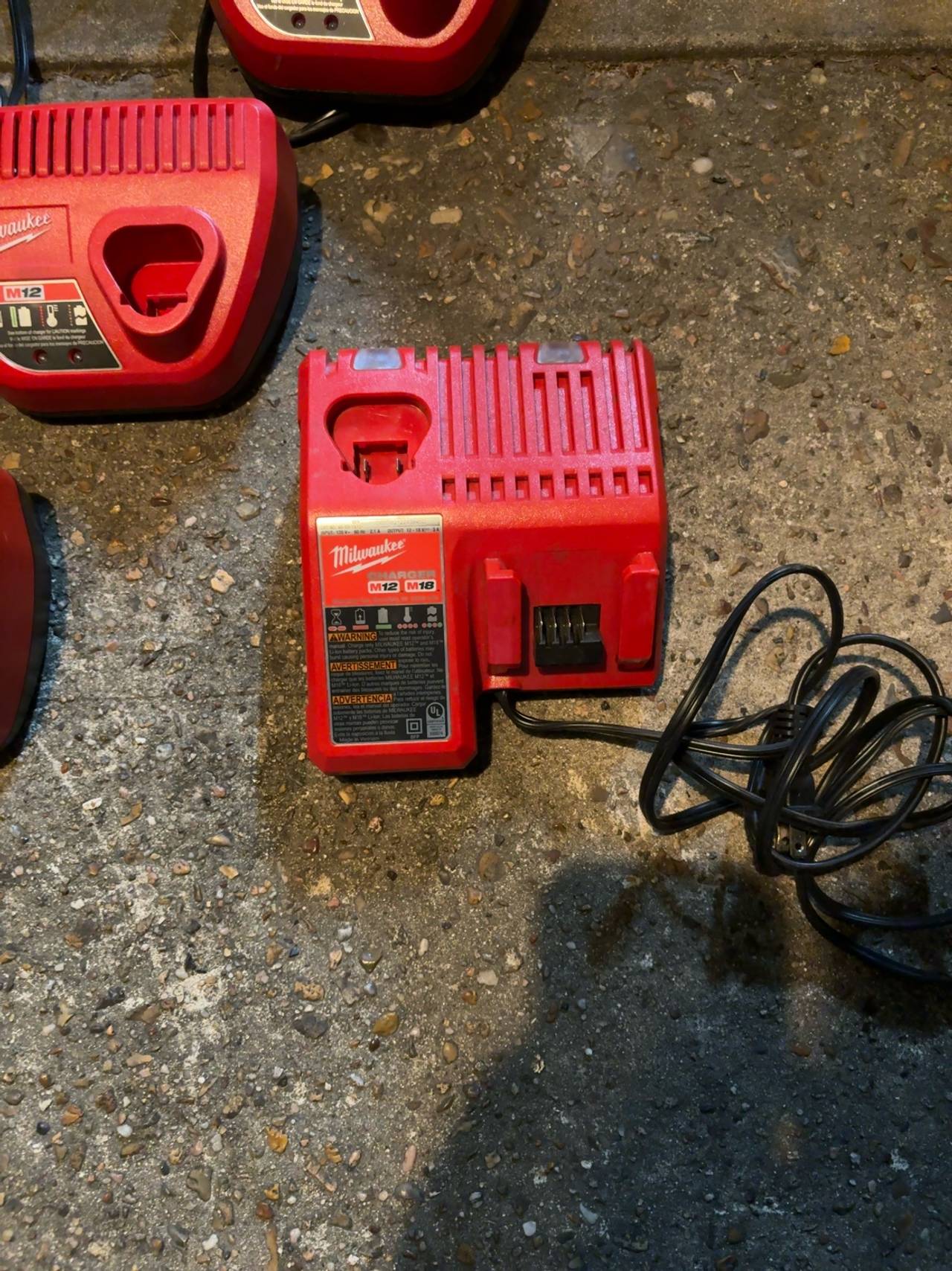 Milwaukee M12/M18 Multi-Voltage Battery Charger