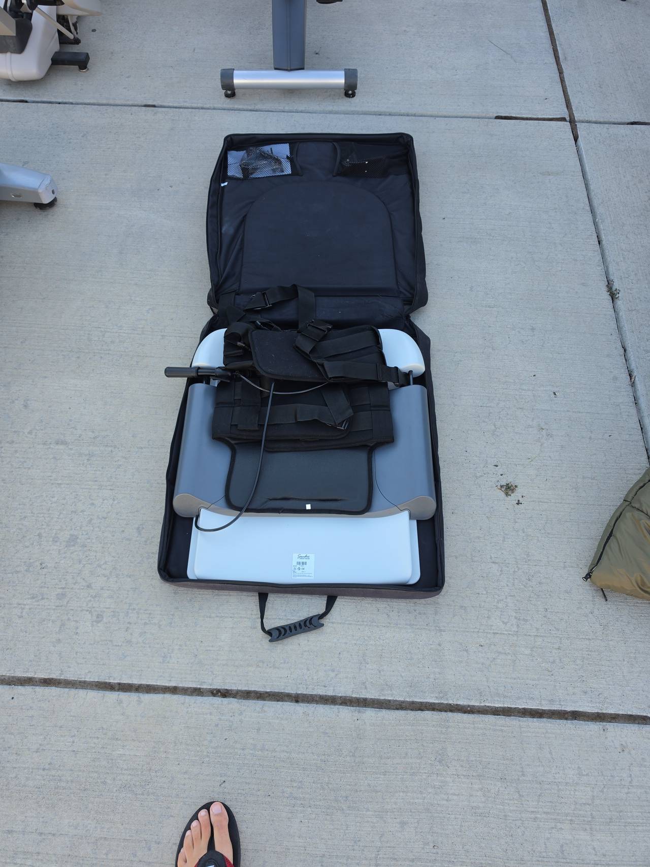 Saunders Cervical Traction Device