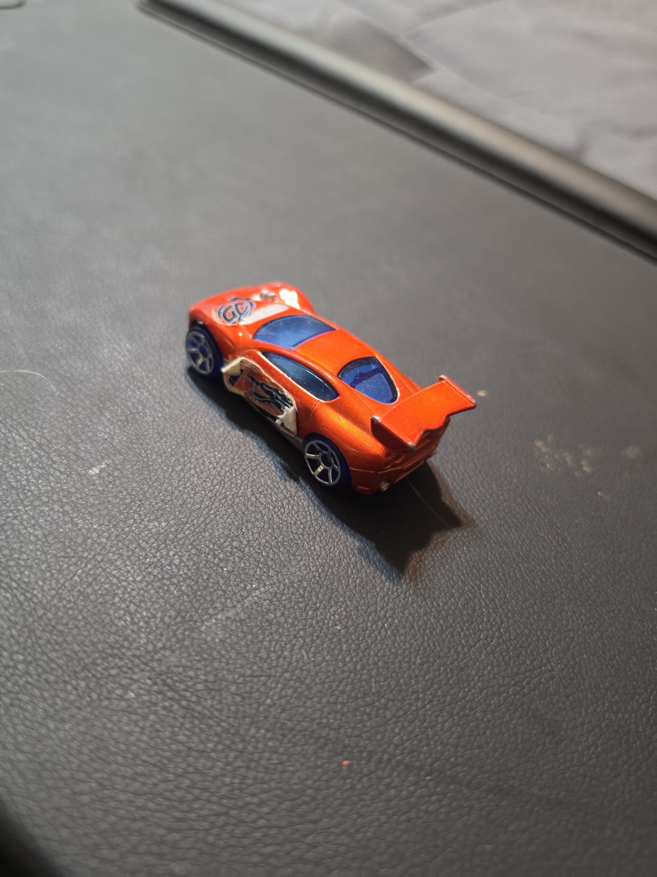 Hot Wheels Acceleracers Synkro (Teku)