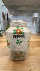 Vintage Floral Lattice Salt and Pepper Shakers - Image 3