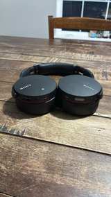 Sony MDR-XB950B1 Extra Bass Wireless Headphones - Image 3