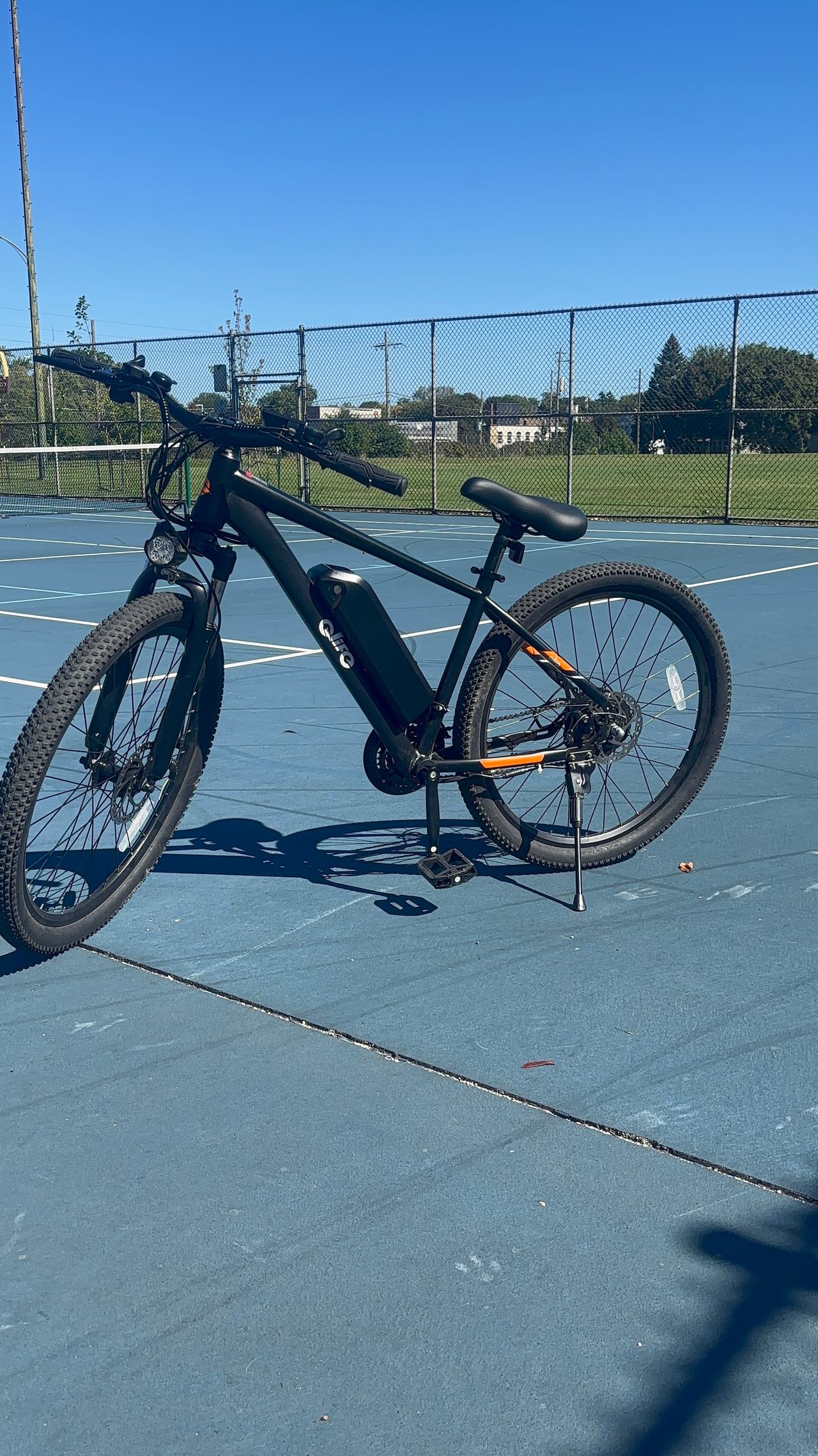 Racer Ultra Step-Over
Full-Suspension
Mountain eBike
