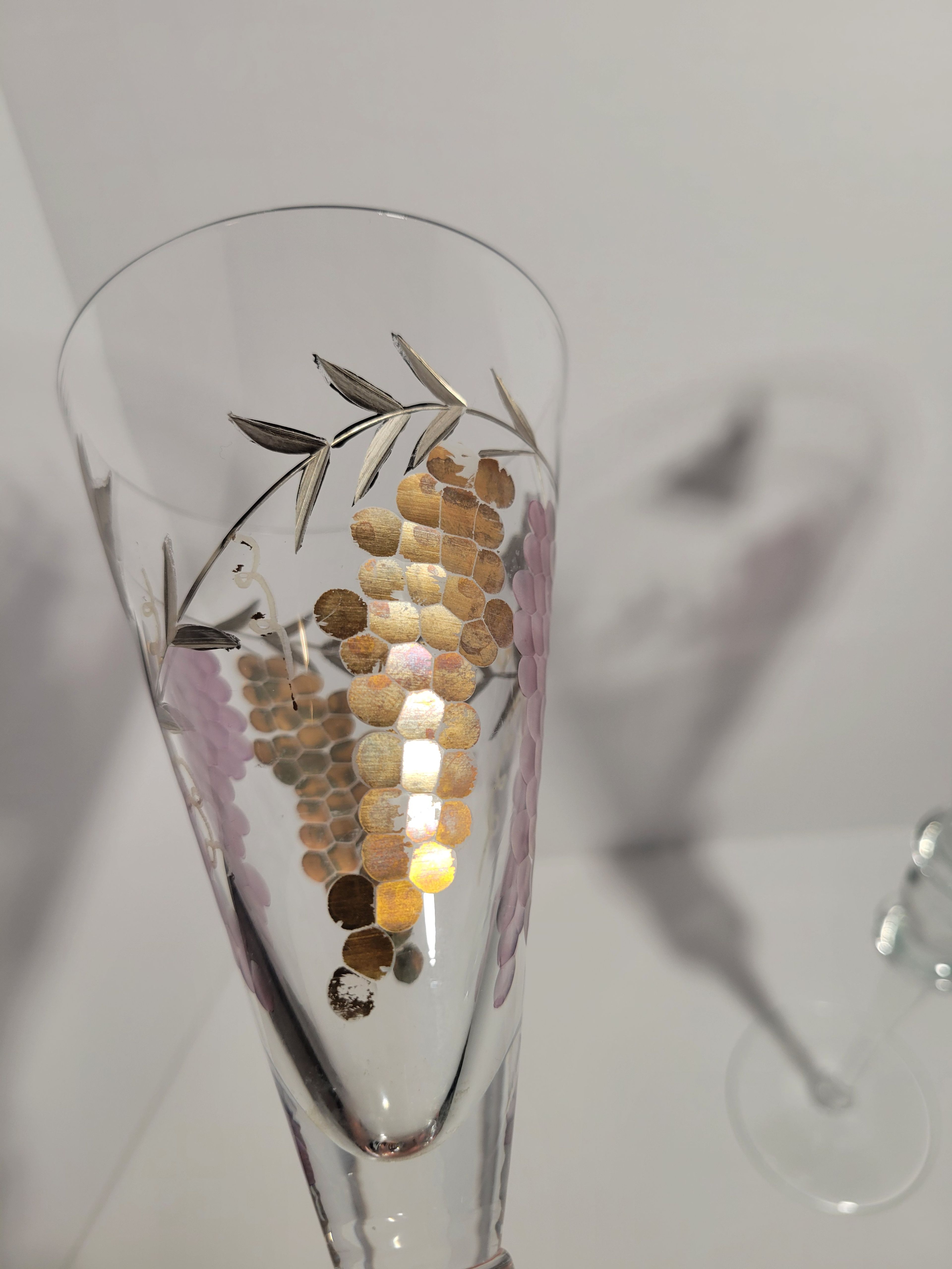 Vintage Hand Painted Grape Vine Champagne Flutes - Image 4