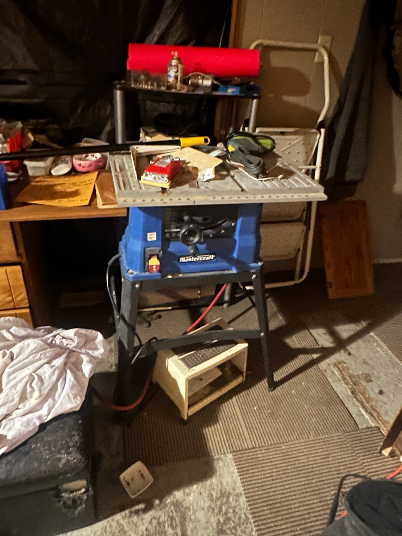 Mastercraft 10-inch Table Saw with Stand
