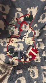 Avon Santa Claus Clothesline Garland - Image 2