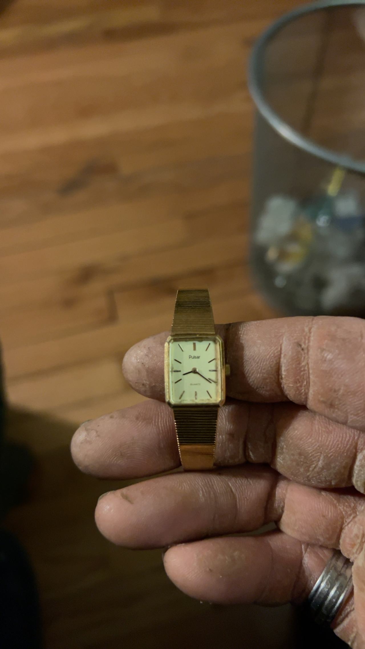 Pulsar V230-5330 D3 Gold Tone Rectangular Watch