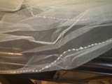 Dareth Colburn White Pearl Edge Wedding Veil with Comb - Image 2
