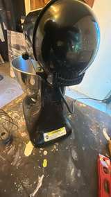 KitchenAid Artisan Series 5-Quart Tilt-Head Stand Mixer - Image 6