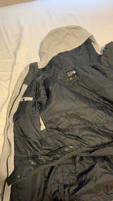 Mountain Hardwear Women's Jacket - Image 5