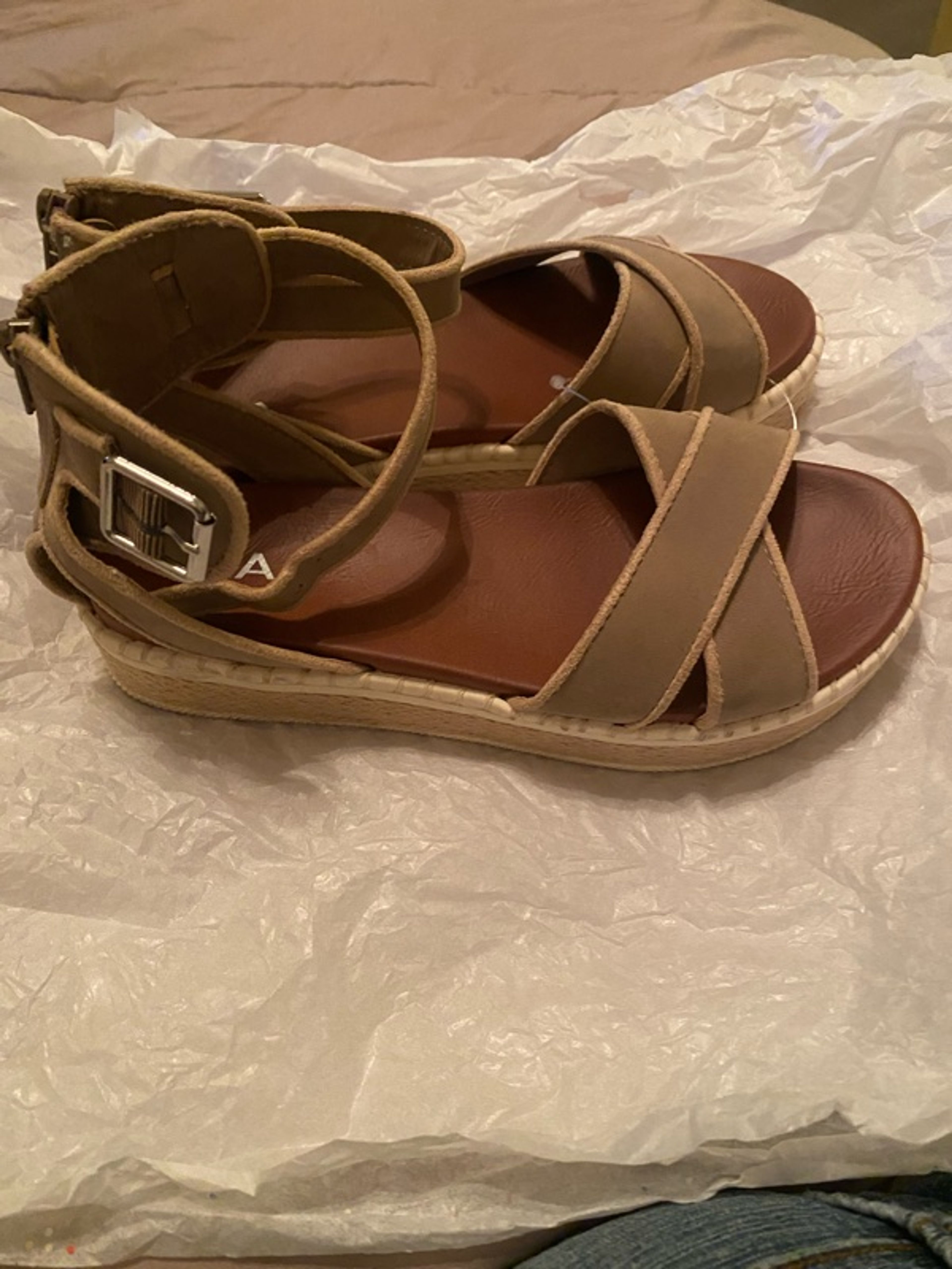 Mia Women's Evana Platform Sandal Cognac