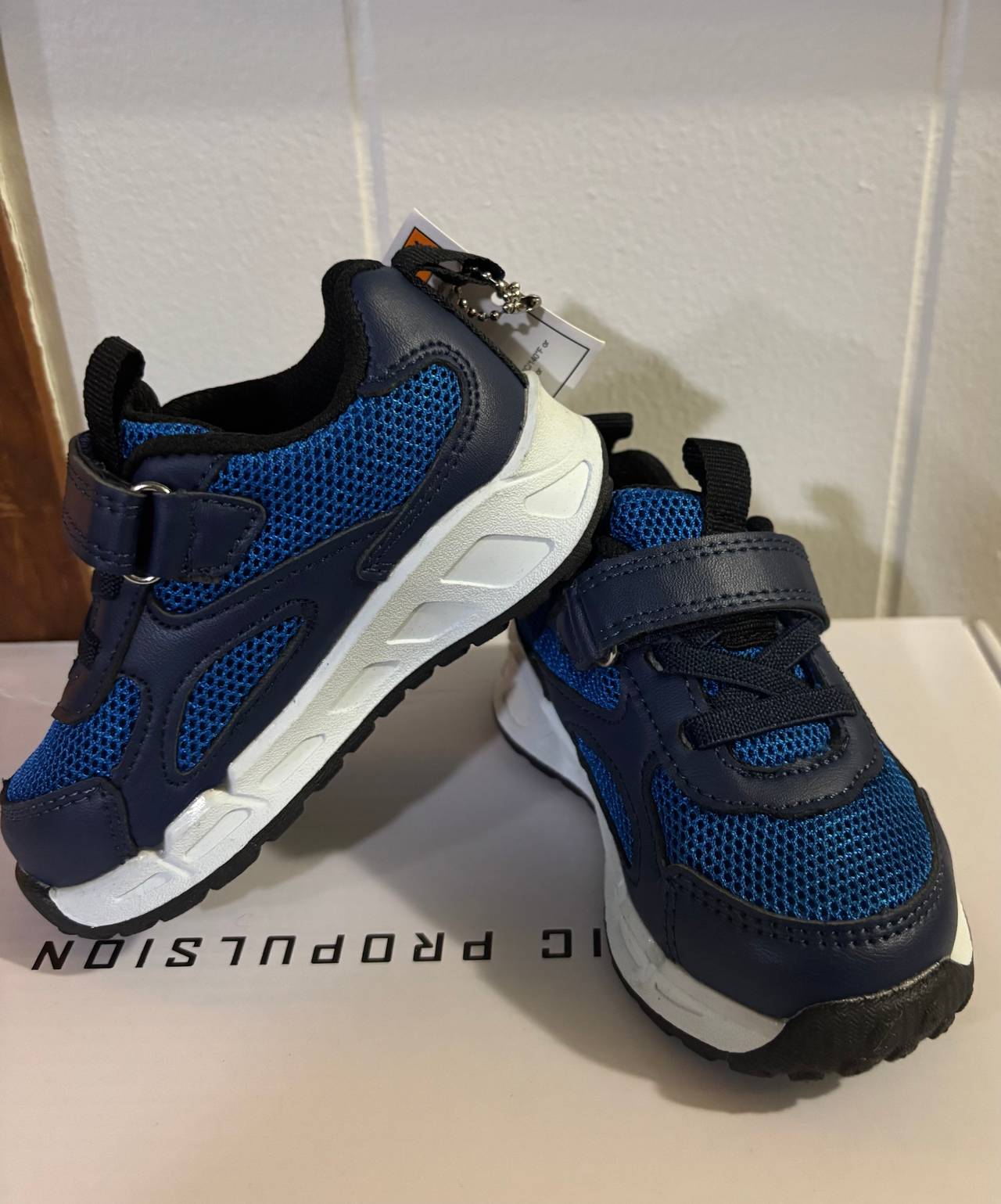 YESKIS Light Up Toddler Shoes Blue