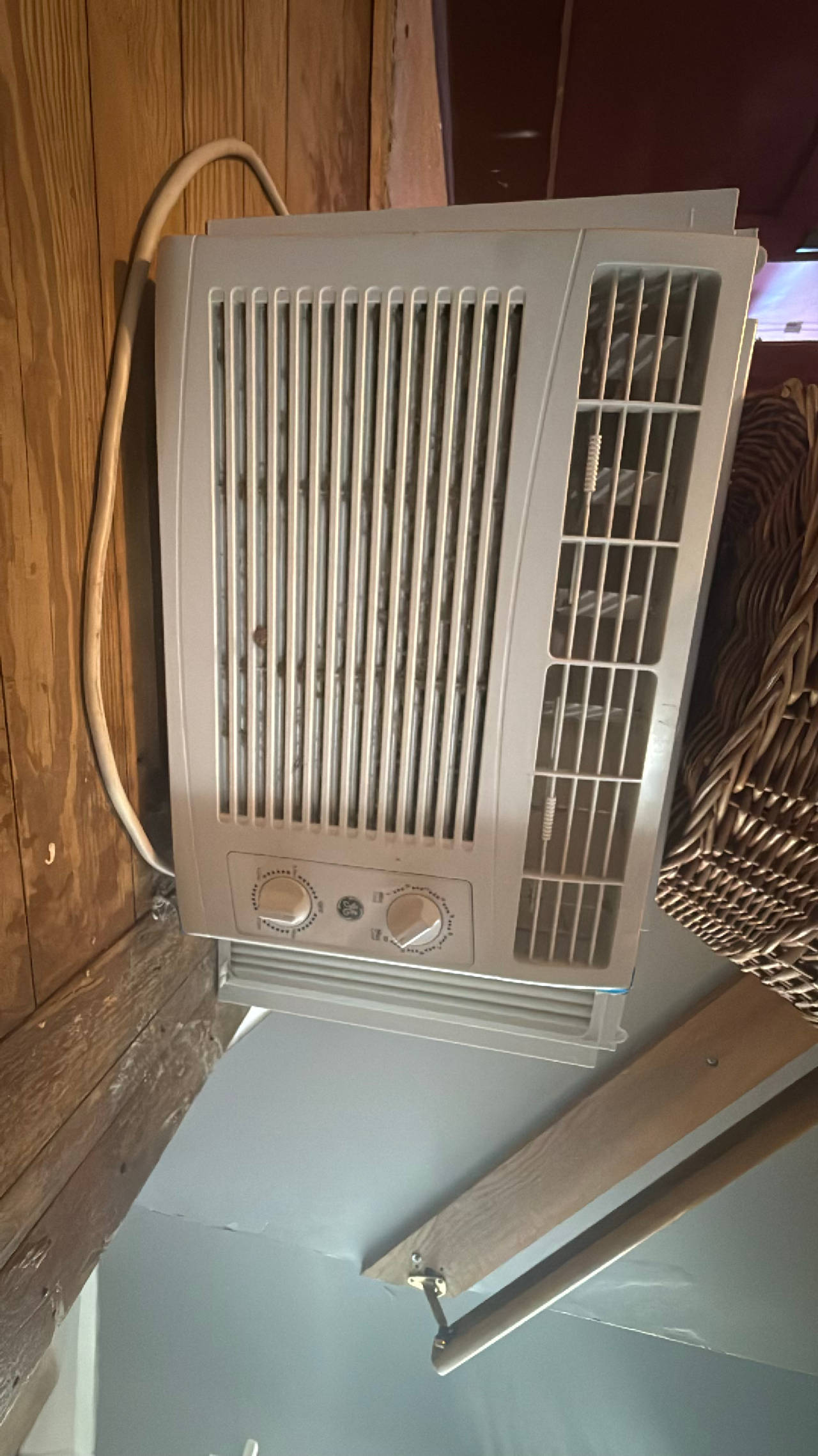 Window Air Conditioner