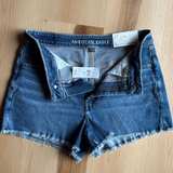 American Eagle Stretch Denim Mom Shorts - Image 5