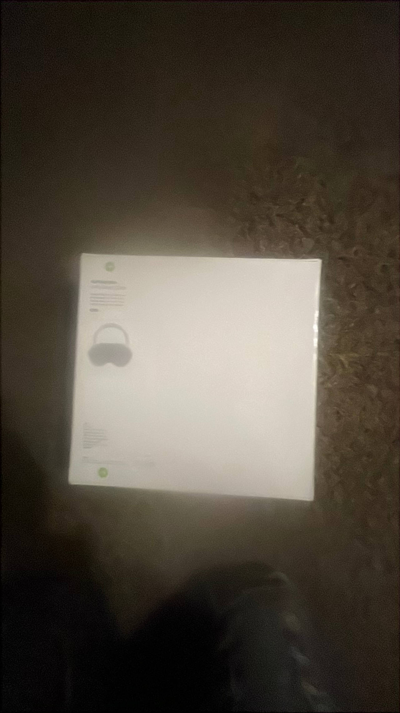 Apple AirPods Max Purple ( brand new ) 
