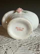 Vintage Floral Porcelain Basket: Gold Accents, 1950s China - Image 2