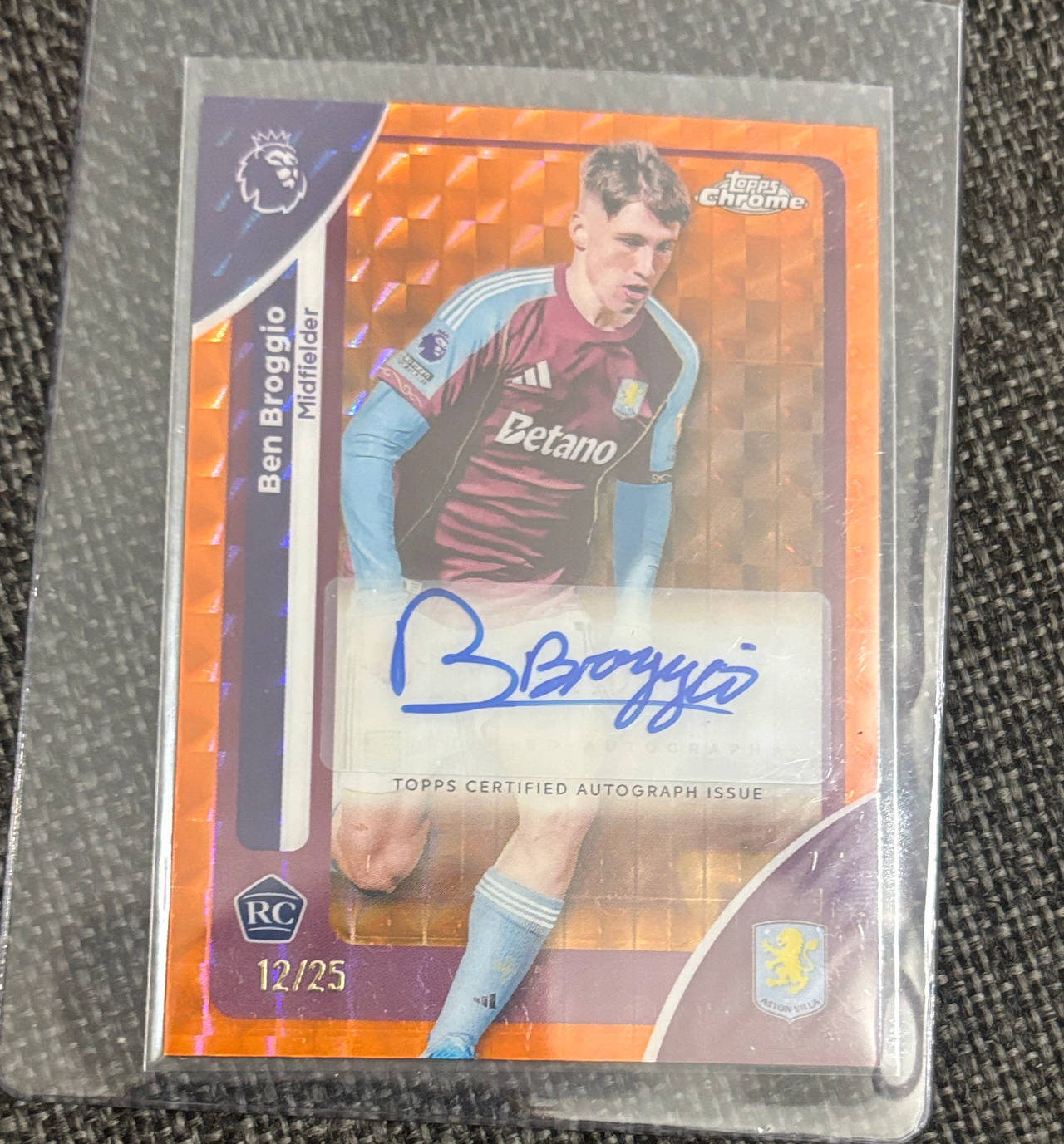 2023-24 Topps Chrome Premier League Ben Broggio Orange Mojo Refractor Autograph 12/25