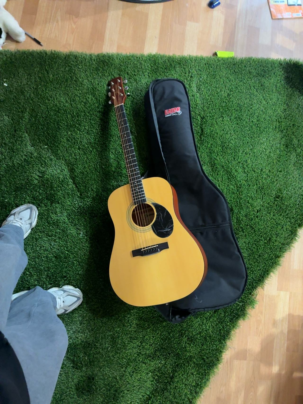 Jasmine S35 Acoustic Guitar Natural