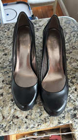 Kenneth Cole Reaction Women's Wedge Pumps - Image 3