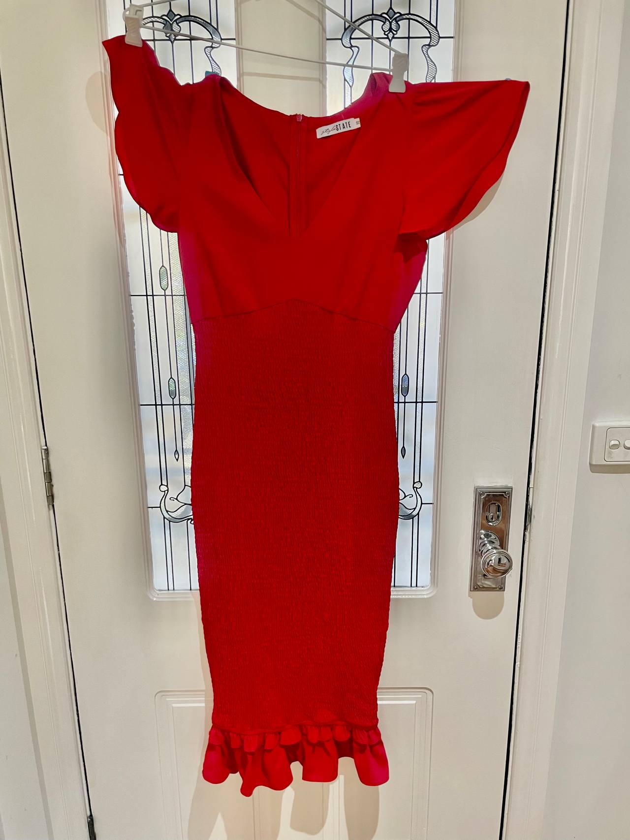 V-Neckline Butterfly Sleeve Contrast Shirring Midi Dress 