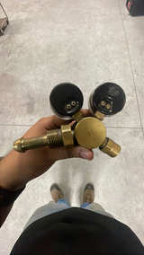 Radnor Argon/CO2 Flow Gauge Regulator - Image 2
