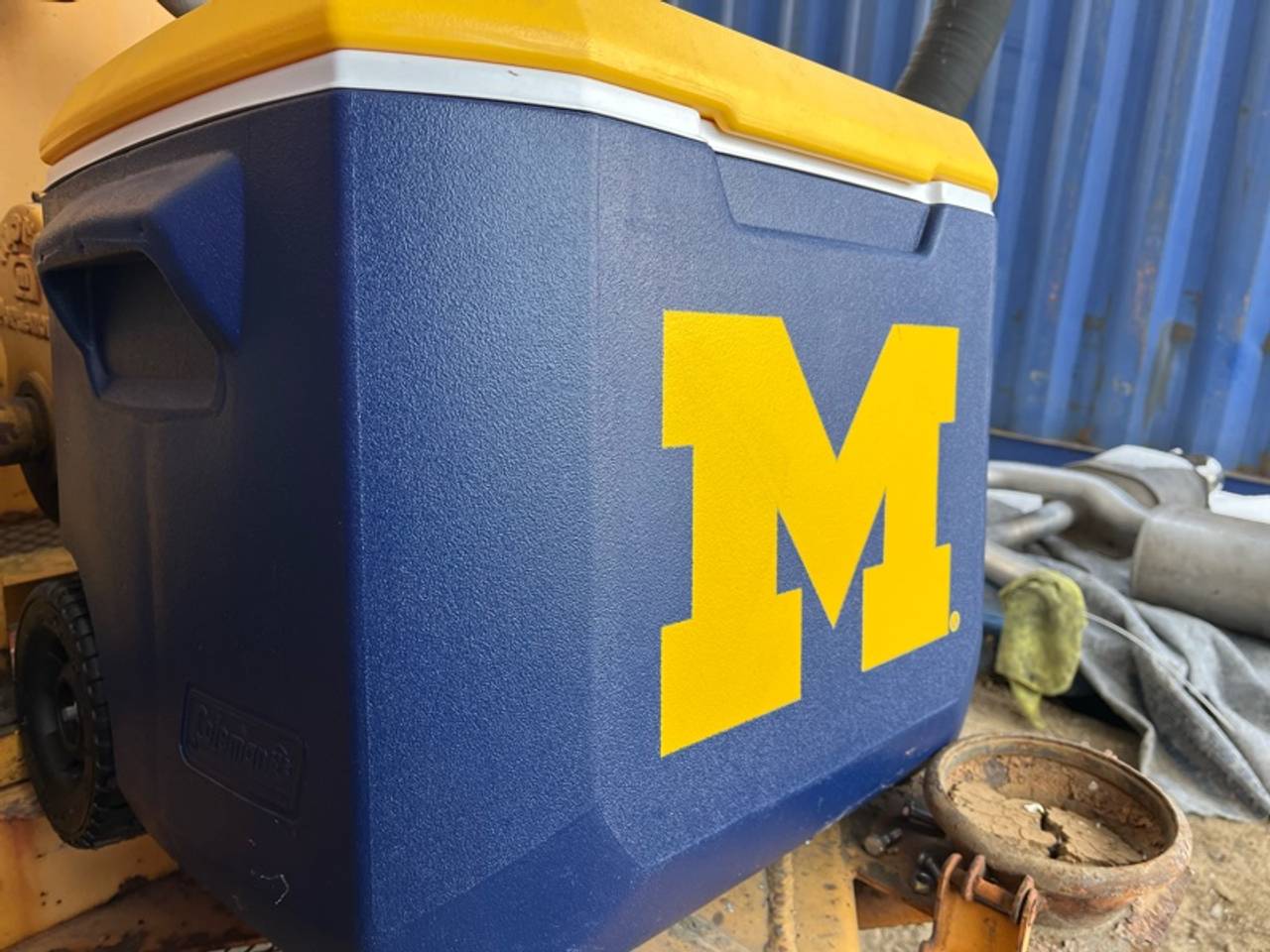 Coleman Michigan Wolverines 42-Can Wheeled Classic Cooler
