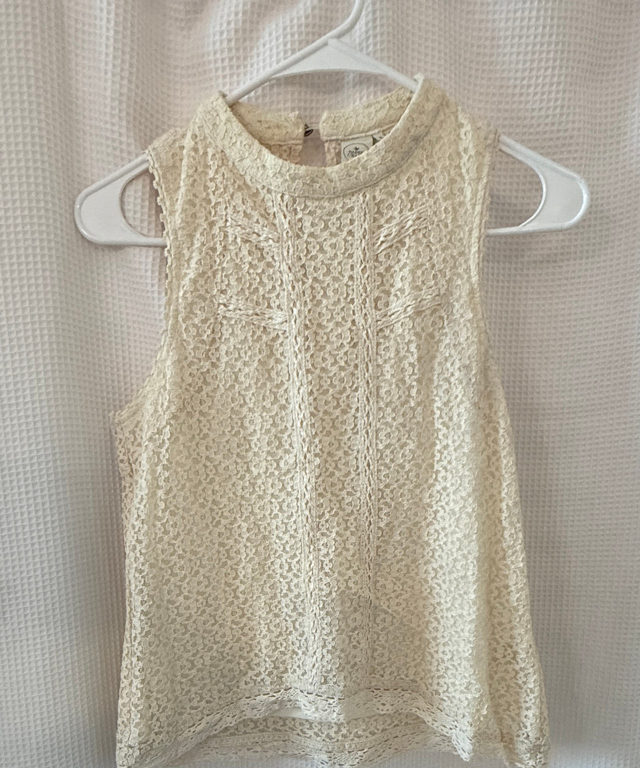 Paper crane Lace Sleeveless High Neck Top size small