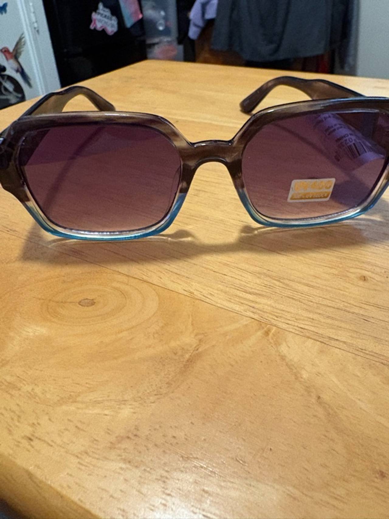 Foster Grant Sofia Vergara Square Sunglasses Tortoise