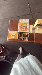 Singer 3102 Sewing Machine with Wooden Cabinet - Image 2
