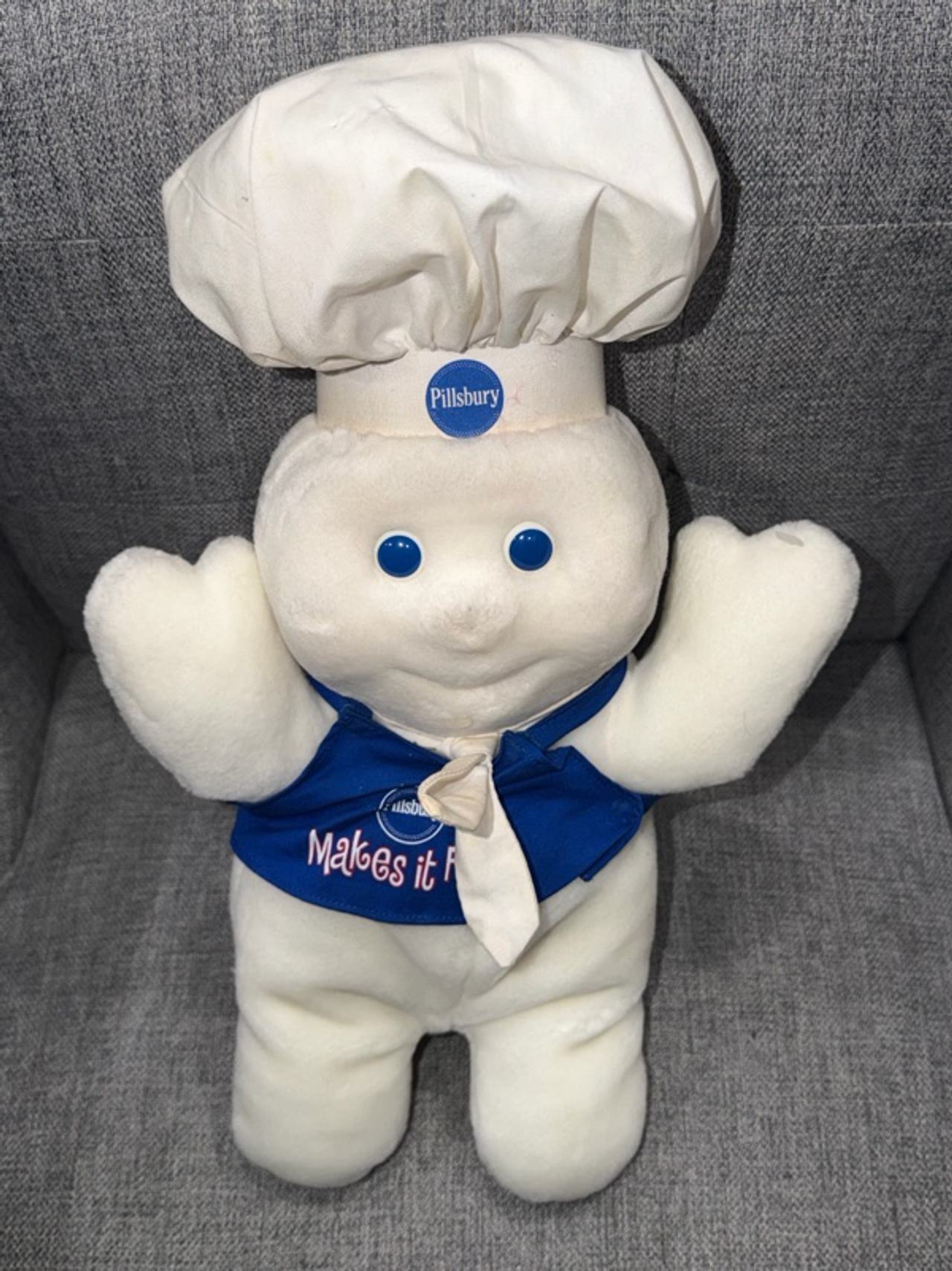 Pillsbury Doughboy Plush 15" Giggling Doll with Apron