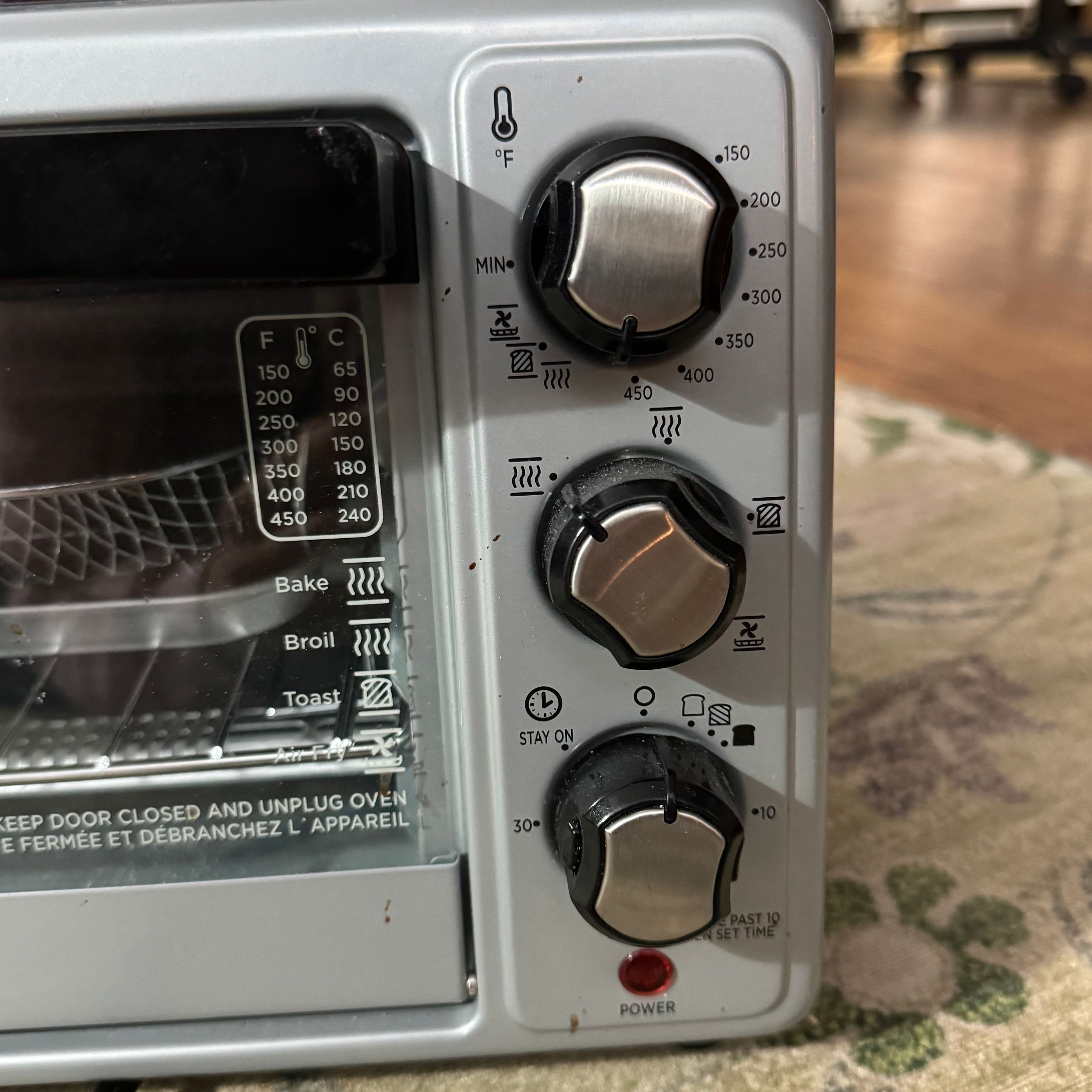 Hamilton Beach Sure-Crisp Air Fry Toaster Oven - Image 3