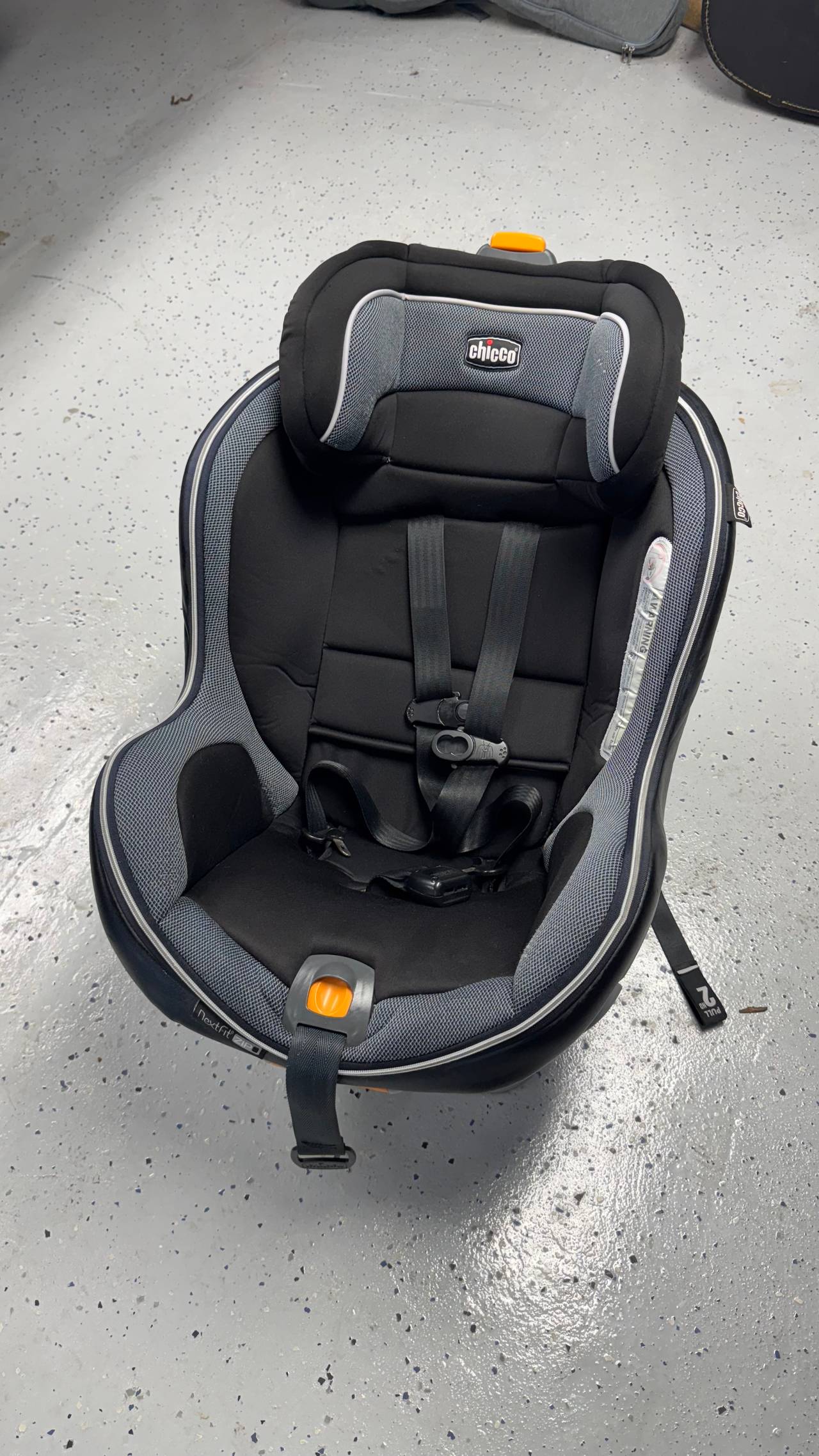 Chicco Next Fit Zip Convertible Car Seat