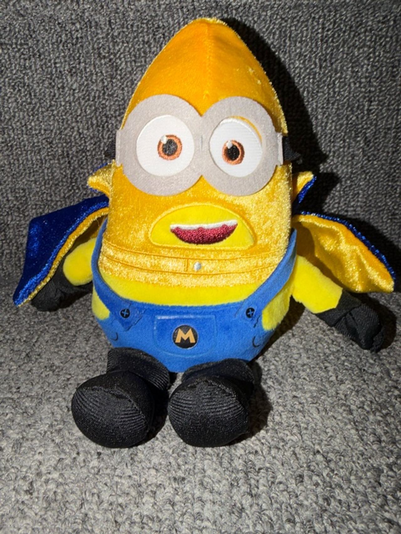 Illumination Despicable Me 4 Mega Gus Plush 8"