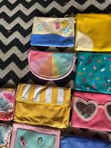 Can't Clutch This Novelty Purse & Clutch Lot - Image 5