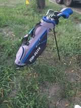 Top-Flite Junior Golf Set with Stand Bag - Image 1