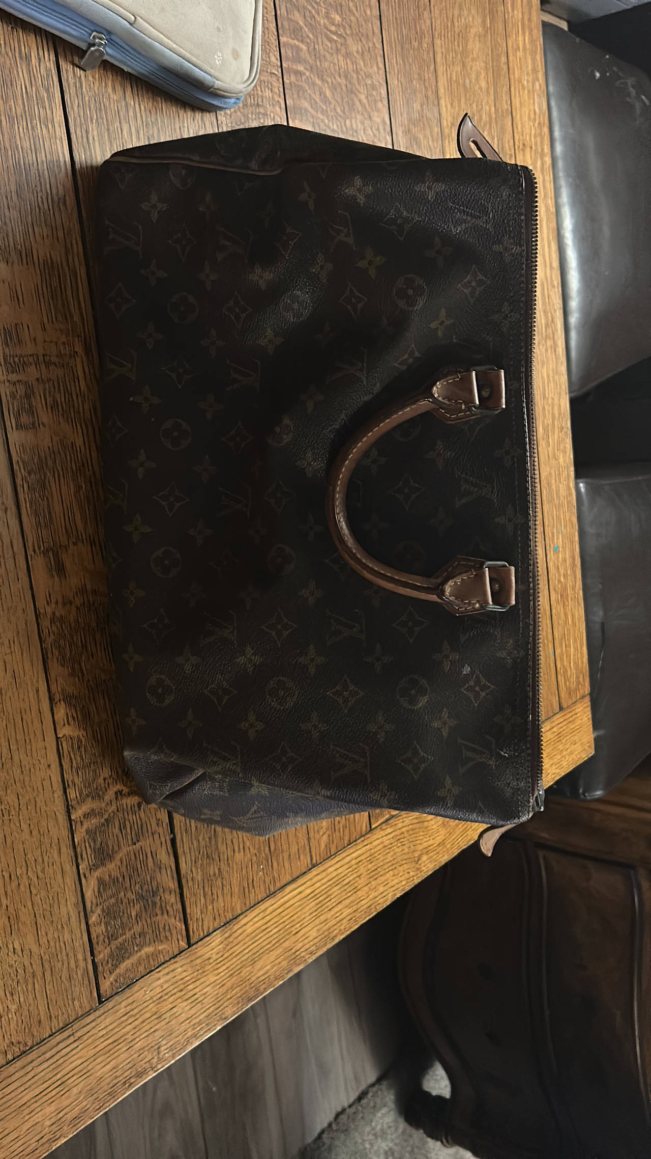 Louis Vuitton Speedy 40