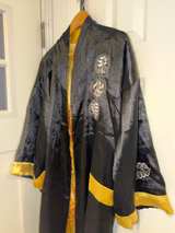Japanese Embroidered Reversible Kimono Robe - Image 4