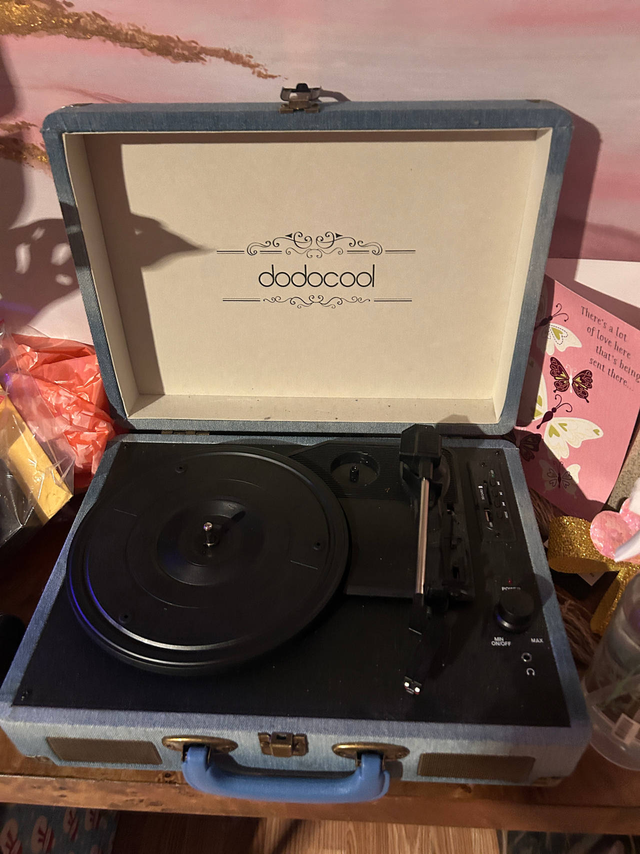 dodocool Suitcase Record Player with Built-in Speakers