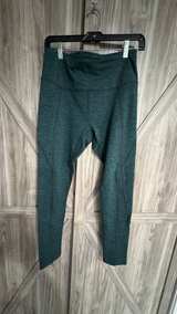 Green Mondetta Heathered Activewear leggings size small - Image 1
