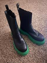 Pretty Little Thing Tire Chelsea Boots Black & Green - Image 2