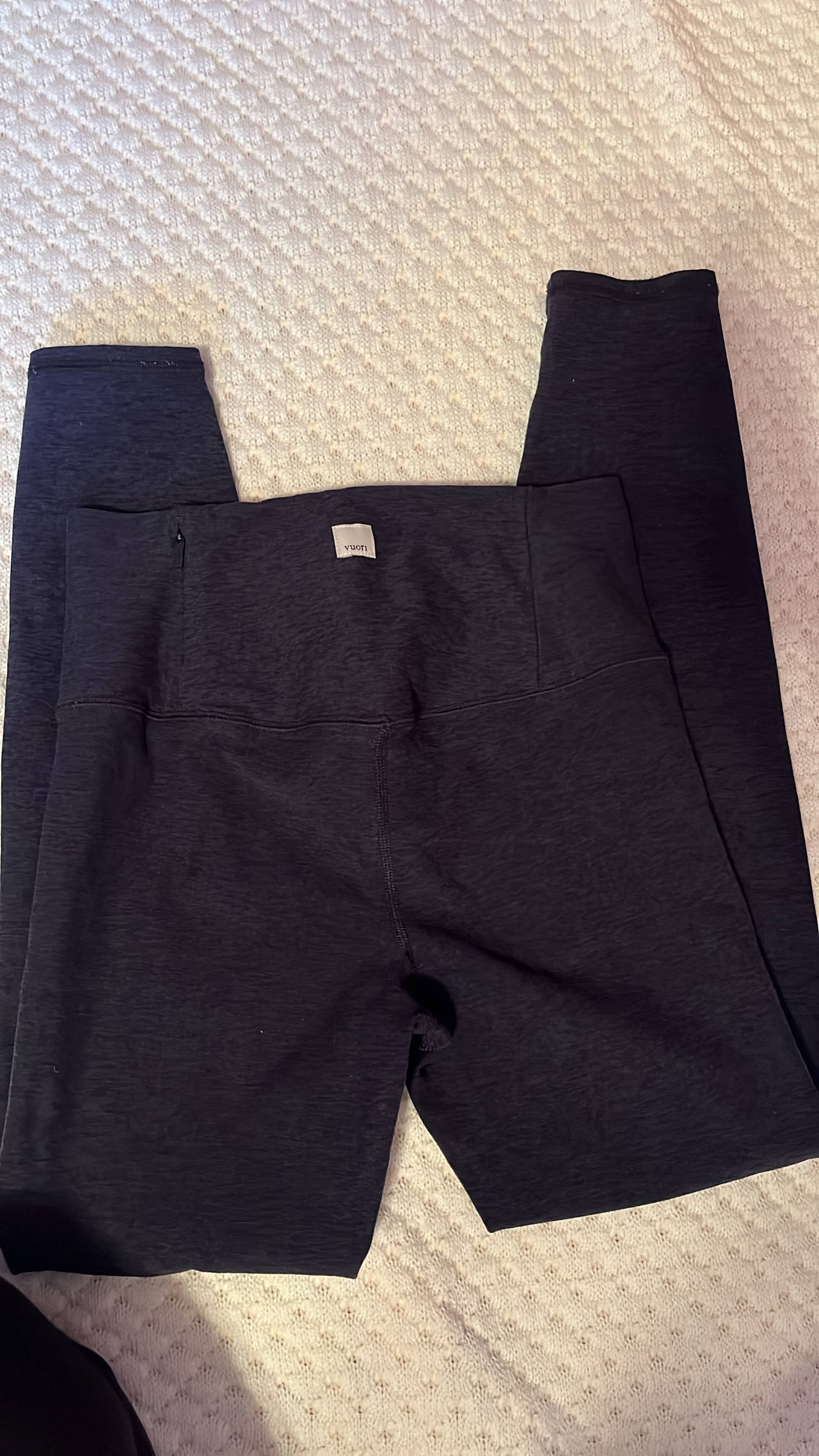 Vuori Clean Elevation Legging like new never worn size small