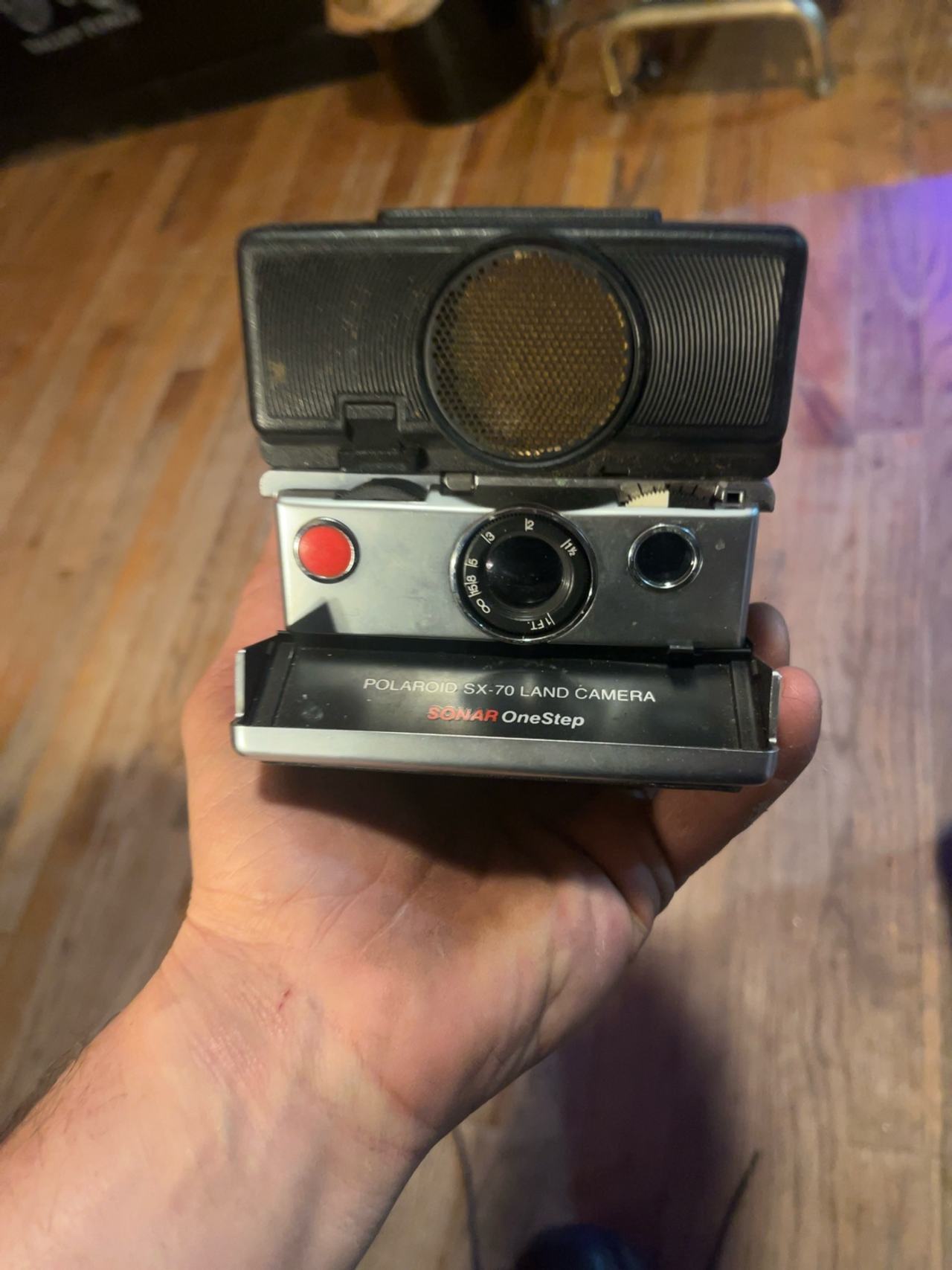 Polaroid SX-70 Sonar OneStep Instant Camera