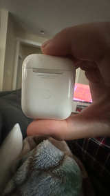 Apple AirPods 2nd Generation White - Image 2