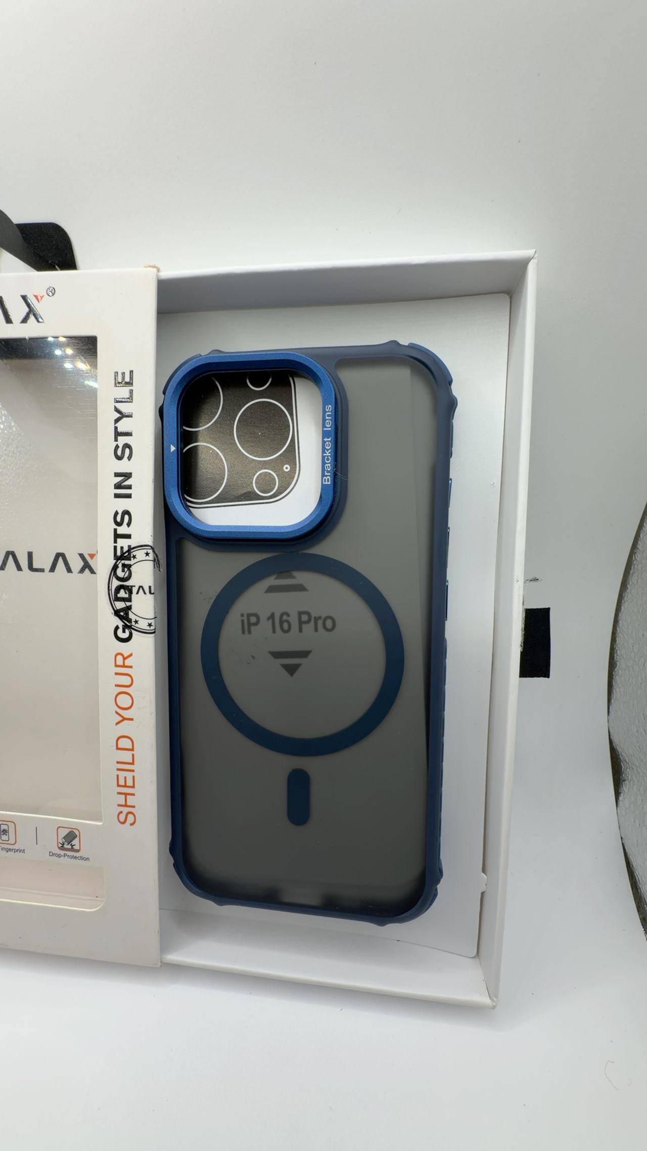 iPhone 16 Pro  Magnetic Case Translucent Matte