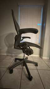 Herman Miller Aeron Chair - Image 4