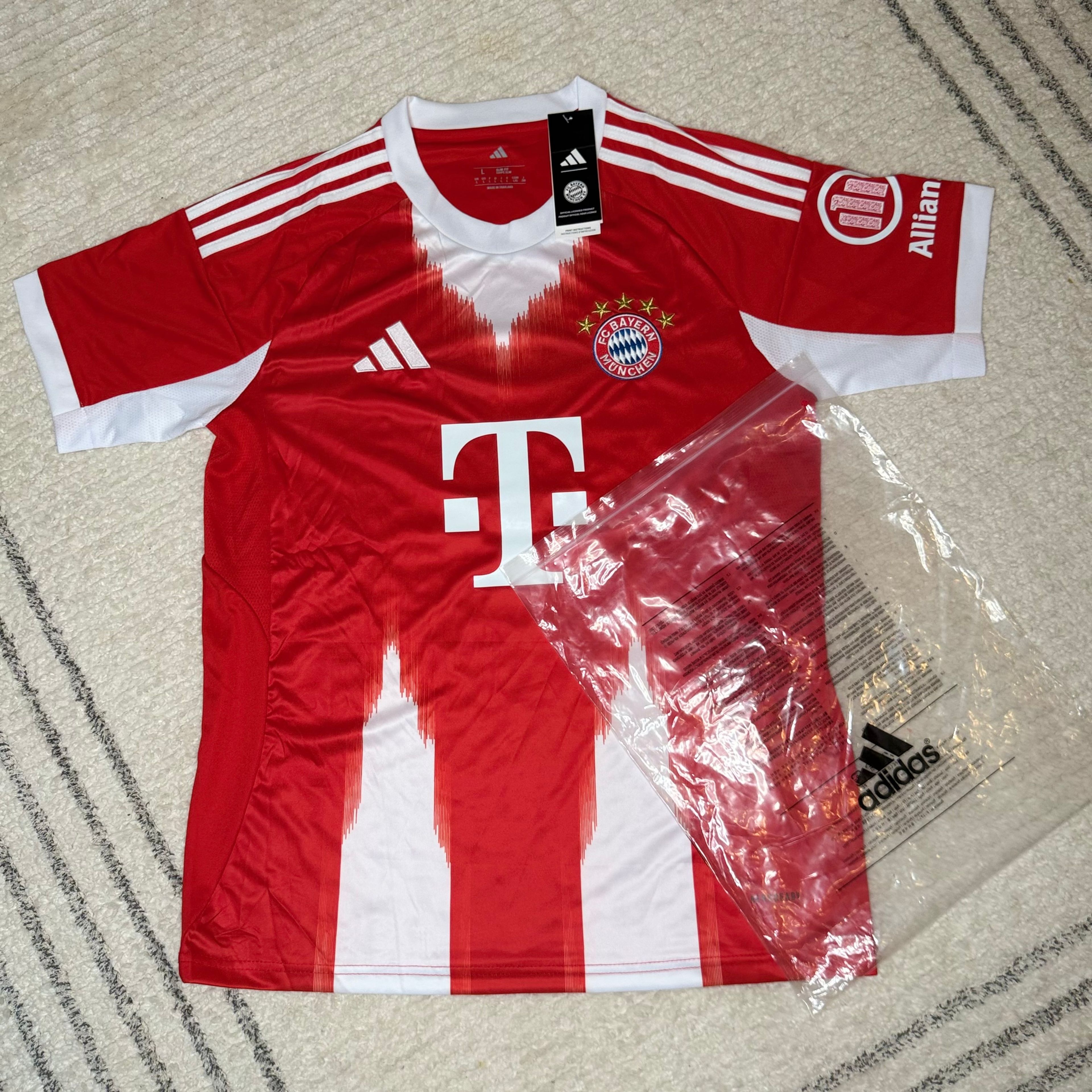 adidas Bayern Munich 2025-26 Home Jersey - Image 8