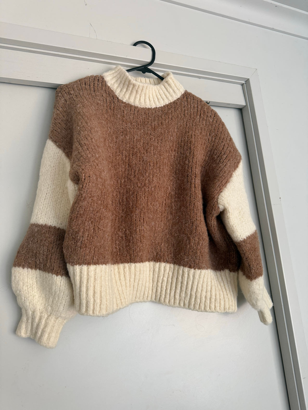 Chunky Knit Colorblock Sweater